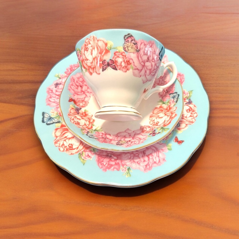 Royal Albert x Miranda Kerr Devotion 3-piece teacup set